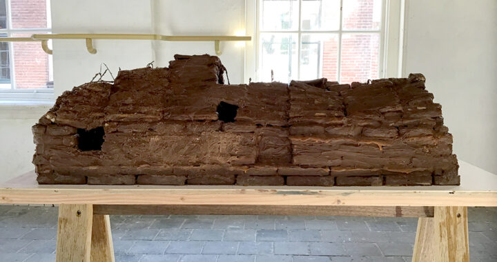 BRB- Be Right Back- Salim Bayri -chocoladerepen, ijzerdraad, hout en artist impression op poster - 2022